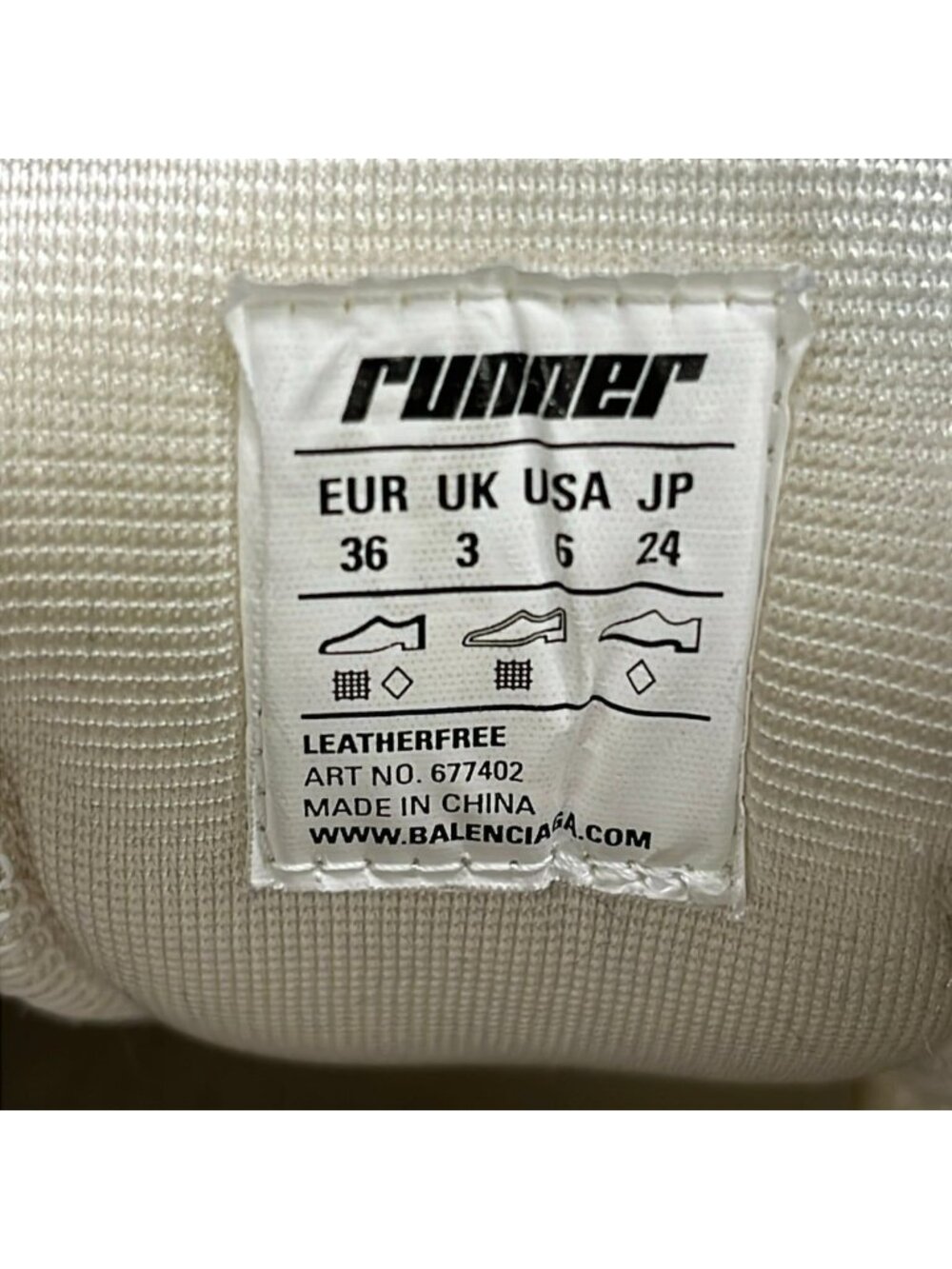 Balenciaga Sneakers Runner White Beige Black Distressed - Picture 10 of 12